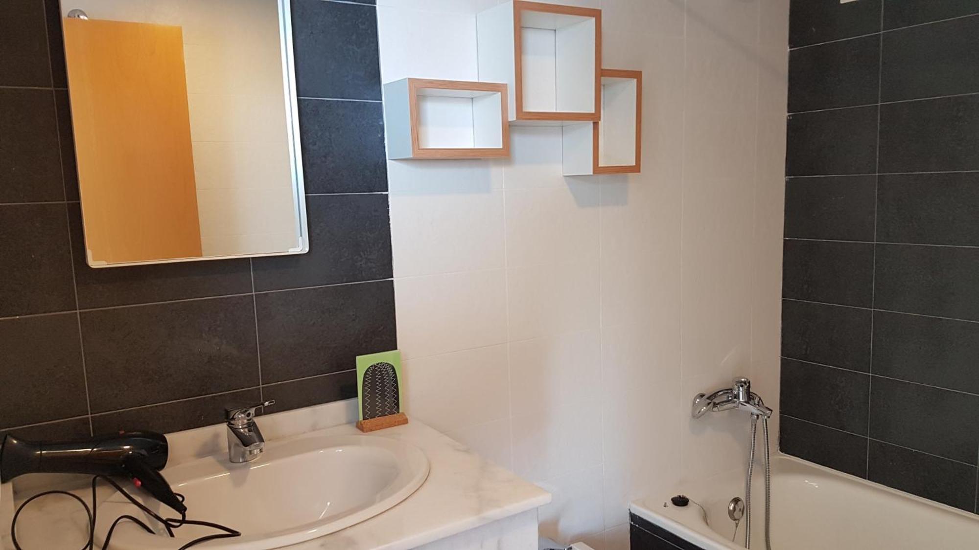 Highrise Apartment With Private Terrace & Sea Views - 34Th Floor 베니돔 외부 사진