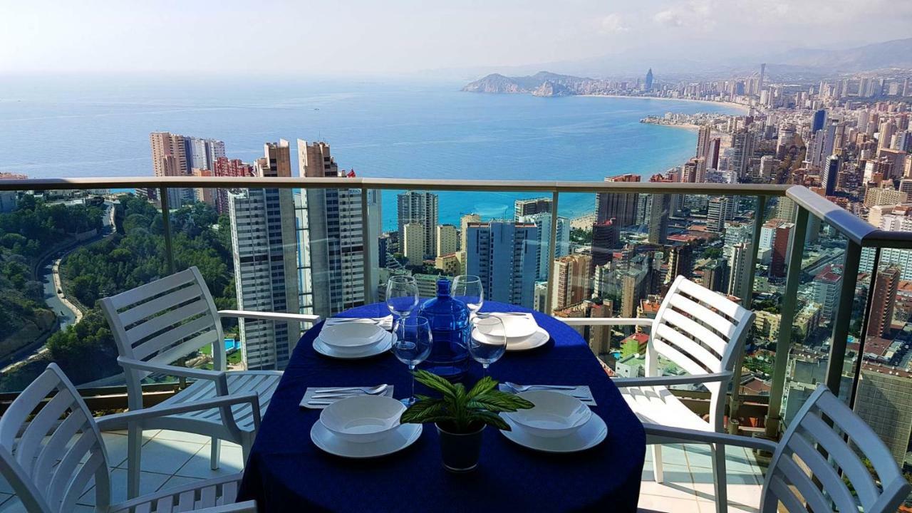 Highrise Apartment With Private Terrace & Sea Views - 34Th Floor 베니돔 외부 사진